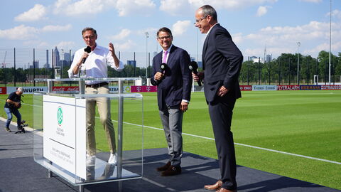 Ministerpräsident Boris Rhein hält die Eröffnungsrede Ministerpräsident Boris Rhein hält die Eröffnungsrede