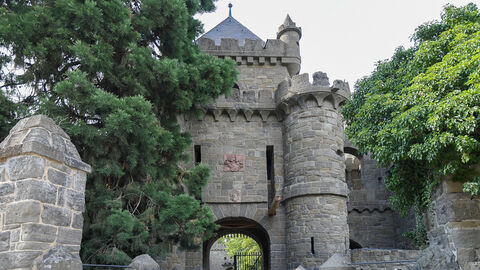 Löwenburg in Kassel Das Tor der Löwenburg in Kassel