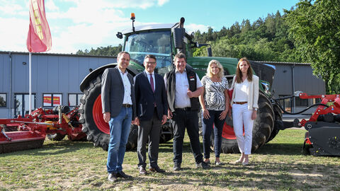 Ministerpräsident Boris Rhein besucht den Gewerbepark Hüttenwerk in Michelstadt Ministerpräsident Boris Rhein besucht den Gewerbepark Hüttenwerk in Michelstadt