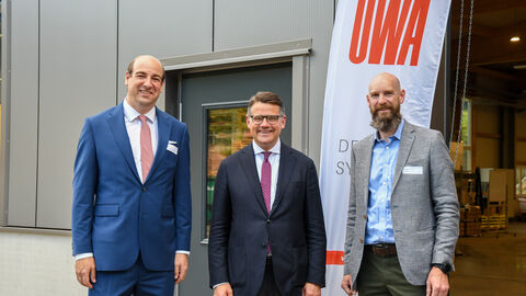 Ministerpräsident Boris Rhein besucht den Gewerbepark Hüttenwerk in Michelstadt Ministerpräsident Boris Rhein besucht den Gewerbepark Hüttenwerk in Michelstadt