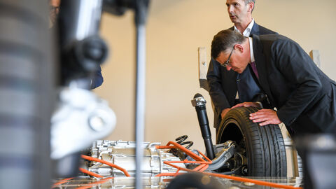 Ministerpräsident bei VW Baunatal  Ministerpräsident bei VW Baunatal