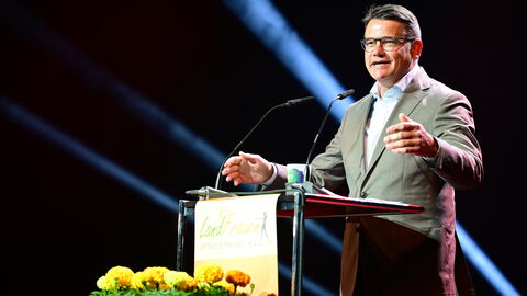 Boris Rhein spricht auf dem Landfrauentag 
