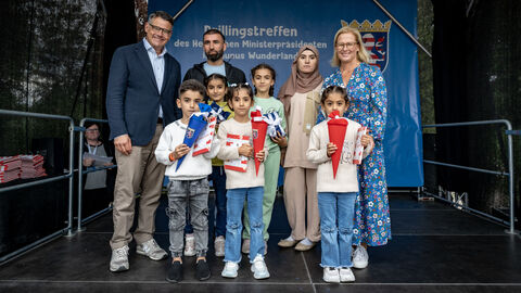 Ministerpräsident Rhein beim Drillingstreffen 2025