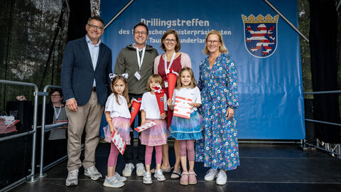 Ministerpräsident Rhein beim Drillingstreffen 2025