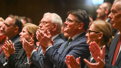 Ministerpräsident Rhein im Publikum